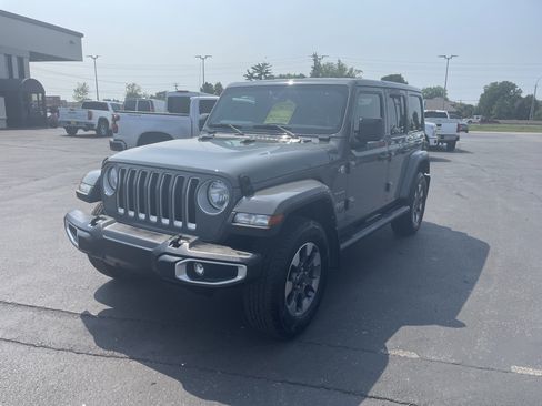 Used 2021 Jeep Wrangler Unlimited Sahara AWD/4WD image 4