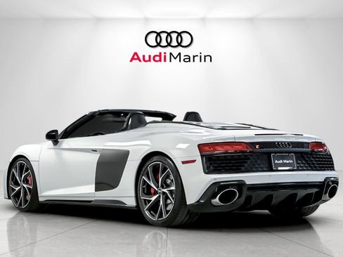 Used 2021 Audi R8 V10 w/ Premium Package image 3