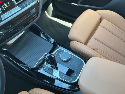 Used 2024 BMW X3 sDrive30i w/ M Sport Package RWD image 43