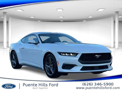 Used 2025 Ford Mustang Premium image 1