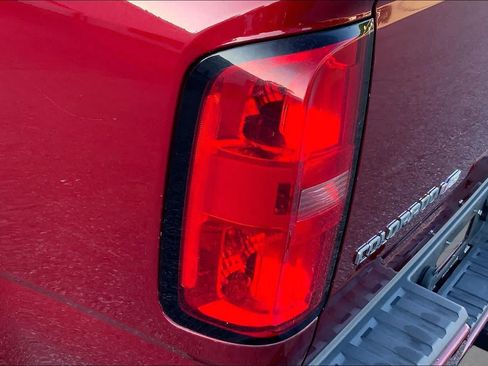 Used 2018 Chevrolet Colorado Z71 AWD/4WD image 27