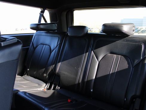 Used 2021 Ford Expedition Max Limited image 17