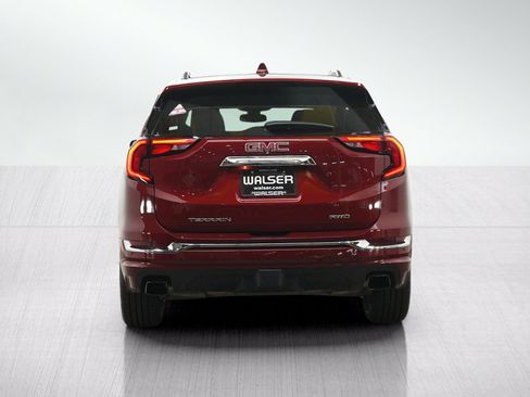 Used 2018 GMC Terrain Denali w/ Comfort Package AWD/4WD image 4