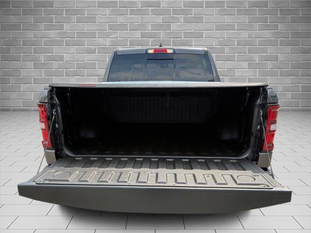 Used 2025 RAM 1500 Tradesman w/ Night Edition AWD/4WD image 5