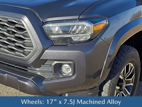 Used 2021 Toyota Tacoma TRD Sport image 10