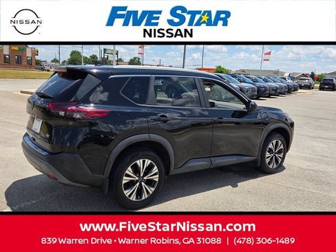 Used 2023 Nissan Rogue SV w/ SV Premium B Package FWD image 13
