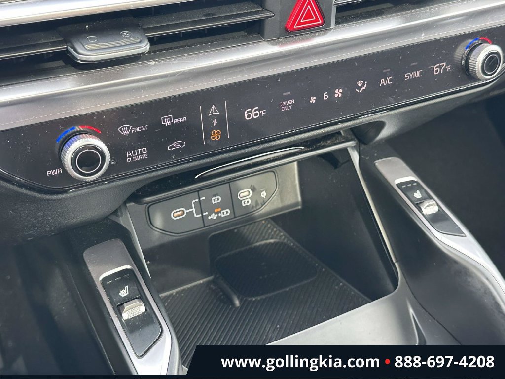 Certified 2025 Kia Sorento EX w/ EX Panoramic Sunroof Package AWD/4WD image 29