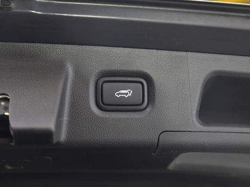 Used 2023 Hyundai Santa Fe SEL image 11