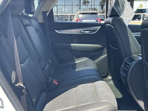 Used 2019 Cadillac XT5 Luxury FWD image 25