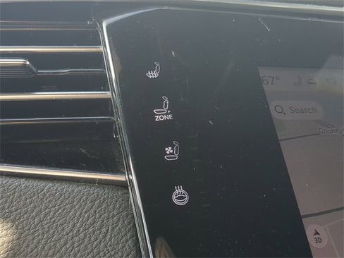 Used 2024 Jeep Wagoneer L Series II w/ Flexible Seating Group image 29