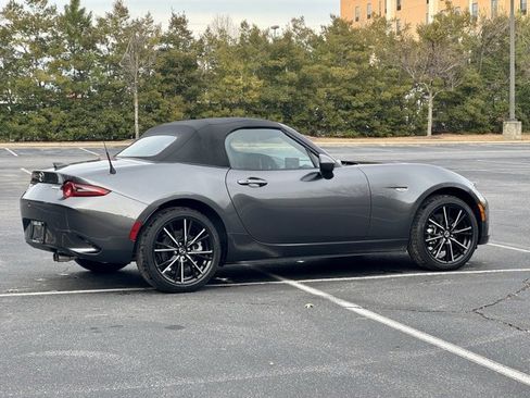 Used 2024 MAZDA MX-5 Miata Grand Touring w/ Weather Package image 8