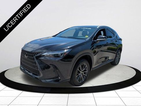 Used 2025 Lexus NX 250 FWD w/ Accessory Package (Z1) image 8