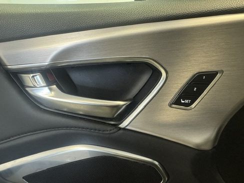 Used 2019 Acura RDX SH-AWD image 38