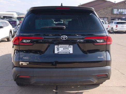 Used 2024 Toyota Grand Highlander AWD image 4