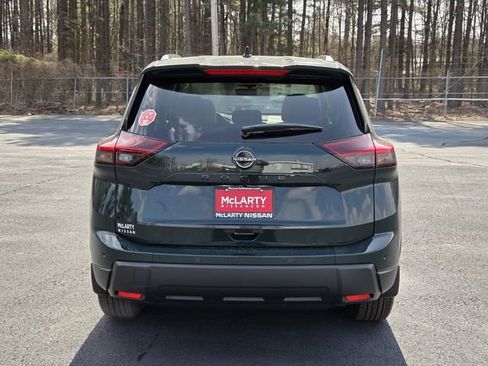 New 2026 Nissan Rogue SV image 8