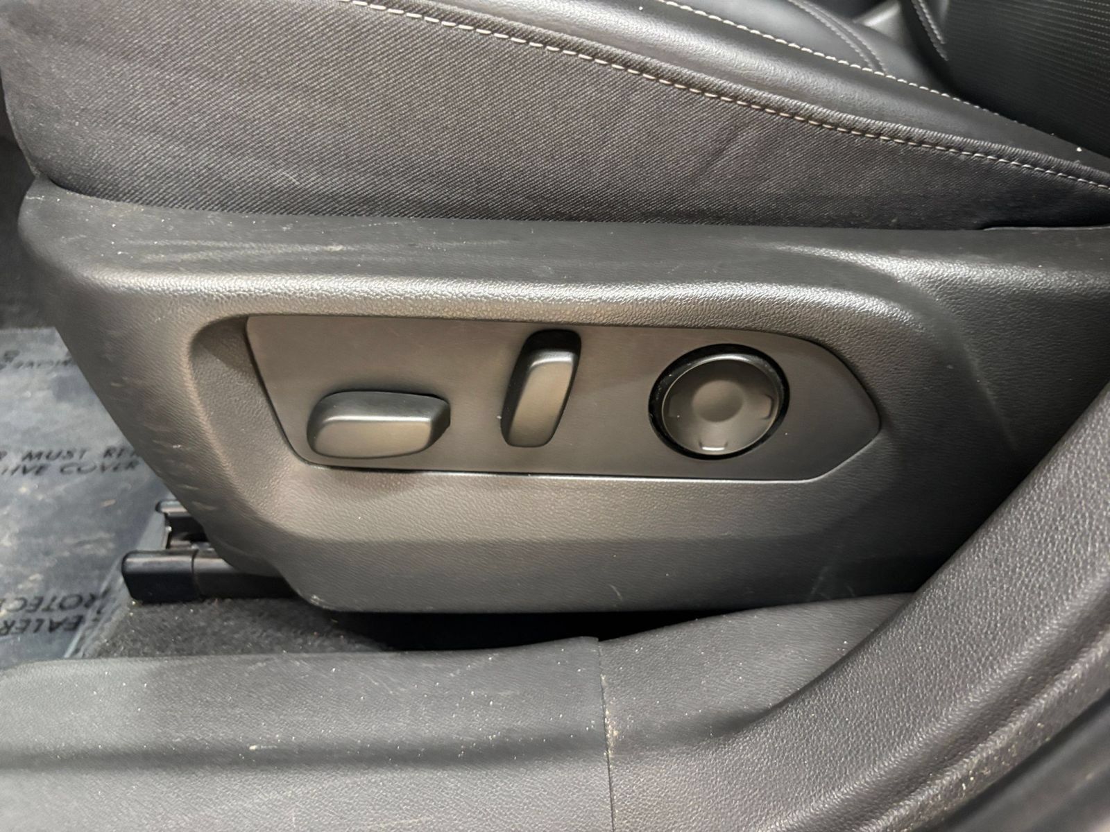 Used 2024 Buick Envision Preferred AWD/4WD image 21