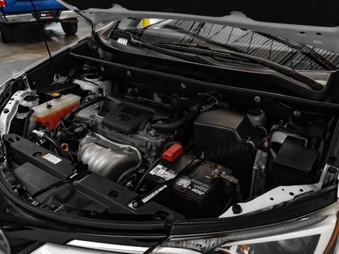 Used 2018 Toyota RAV4 XLE w/ Plus Extra Value Package image 46