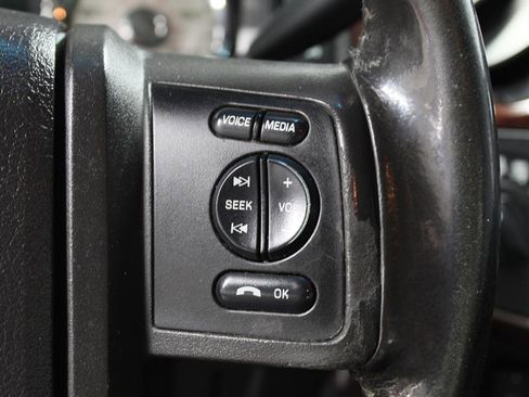 Used 2010 Ford F250 Lariat image 13