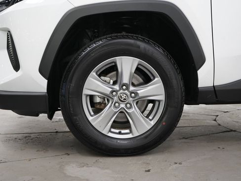 Used 2025 Toyota RAV4 XLE w/ Convenience Package AWD/4WD image 30