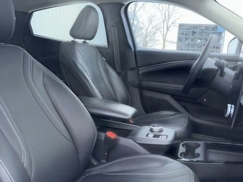 Used 2021 Ford Mustang Mach-E Premium image 37