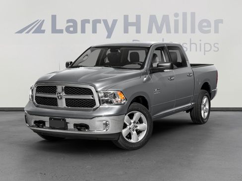 Used 2019 RAM 1500 Classic SLT image 1
