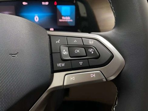 Used 2024 Volkswagen Atlas SE FWD image 38