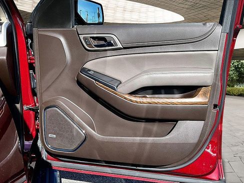 Used 2019 GMC Yukon Denali w/ Denali Ultimate Package image 19