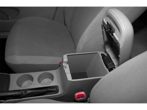 Used 2013 Toyota Corolla LE FWD image 12