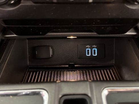 Used 2016 Ford F150 XLT w/ Equipment Group 302A Luxury image 27