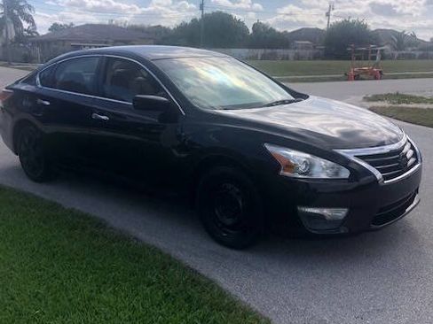 Used 2013 Nissan Altima 2.5 S image 3