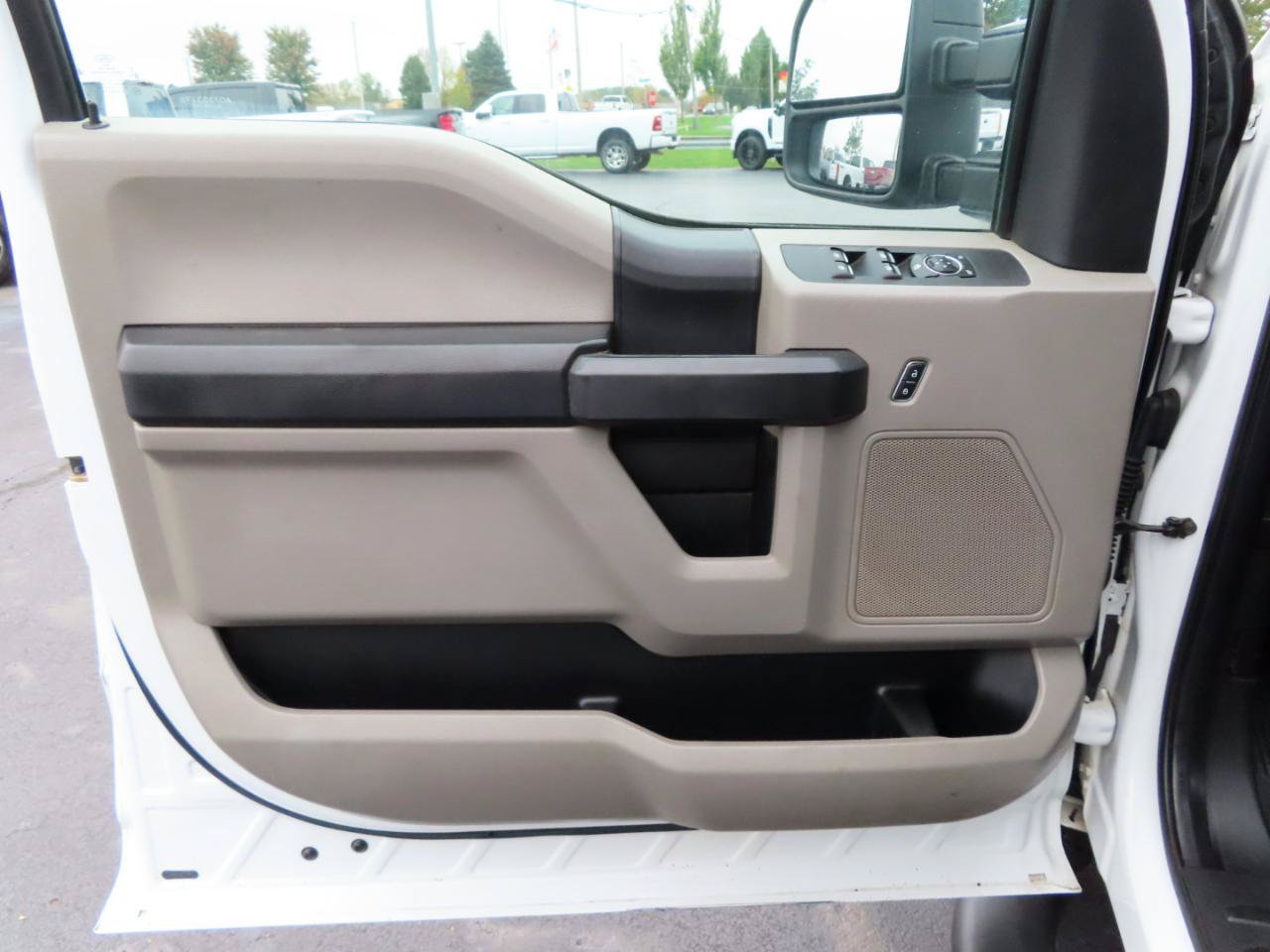 Used 2017 Ford F350 XL w/ Power Equipment Group AWD/4WD image 26