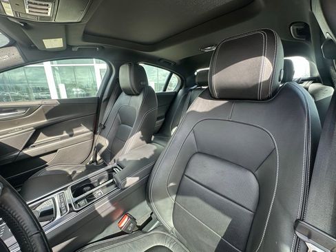 Used 2019 Jaguar XE R-Sport image 12