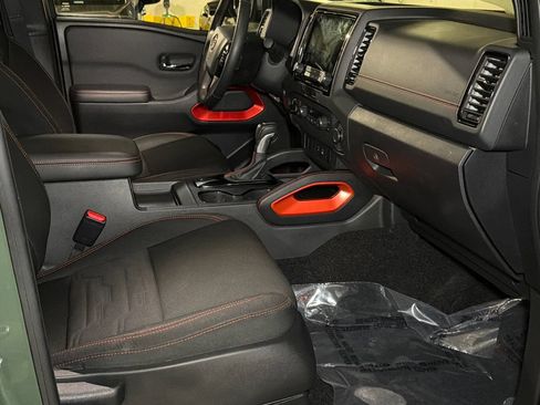 Used 2024 Nissan Frontier PRO-4X w/ Off-Road Protection Package AWD/4WD image 14