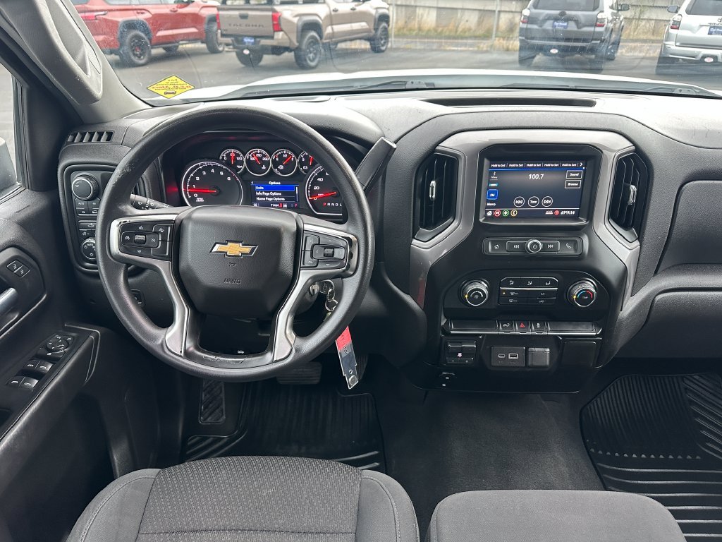 Used 2021 Chevrolet Silverado 1500 Custom w/ Custom Max Trailering Package AWD/4WD image 15