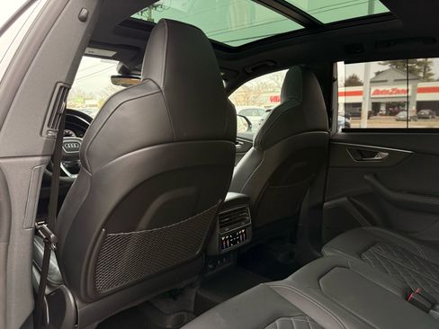 Used 2024 Audi SQ8 Premium Plus image 41
