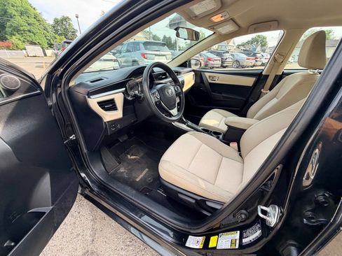Used 2014 Toyota Corolla LE FWD image 27