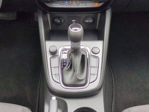 Used 2022 Hyundai Kona SEL image 19