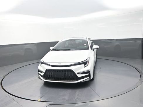 Used 2026 Toyota Corolla XSE FWD image 30