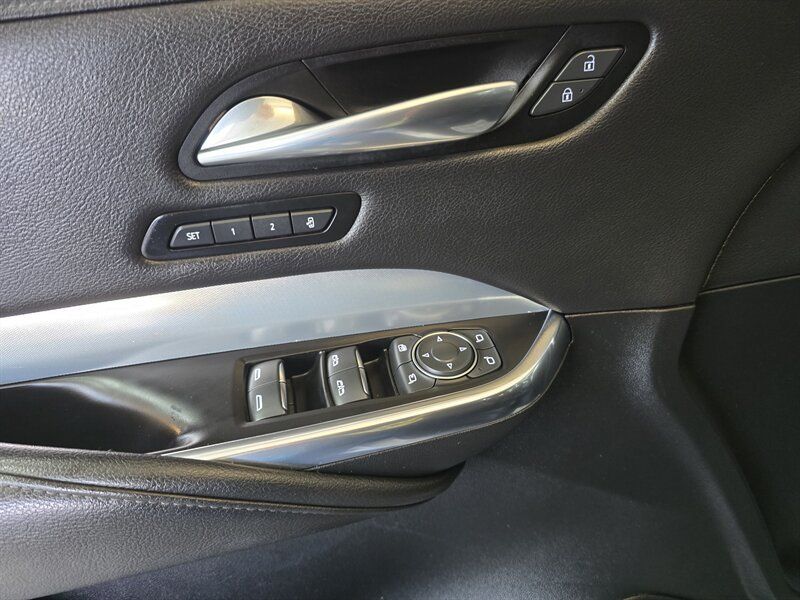 Used 2020 Cadillac XT4 Premium Luxury FWD image 21