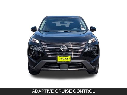 New 2026 Nissan Rogue SV FWD image 2