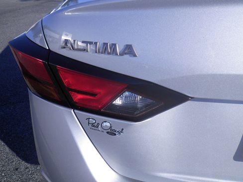 Used 2024 Nissan Altima 2.5 S image 10