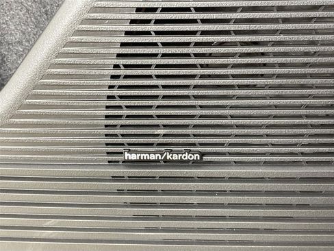 New 2026 Subaru Outback Touring XT image 21