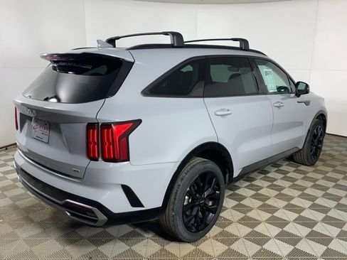 Used 2023 Kia Sorento SX image 11