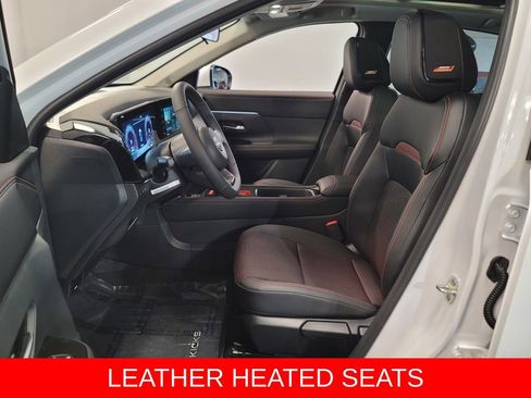 New 2025 Nissan Kicks SR w/ SR Premium Package image 24