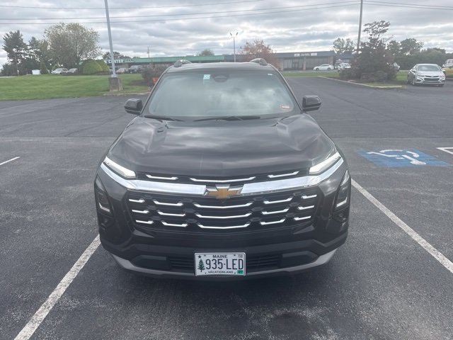 Used 2025 Chevrolet Equinox LT w/ Convenience Package II AWD/4WD image 3