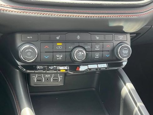 Certified 2025 Dodge Durango GT AWD/4WD image 21
