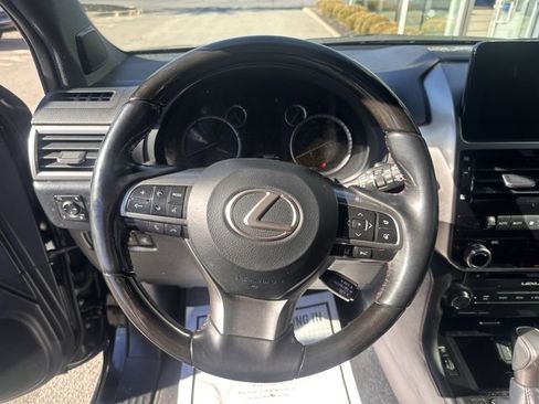 Used 2023 Lexus GX 460 Premium image 14