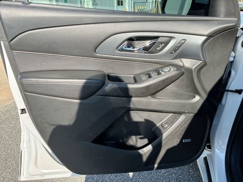 Used 2020 Chevrolet Traverse Premier w/ LPO, Floor Liner Package image 23