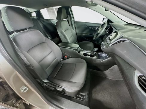 Used 2024 Chevrolet Malibu LT FWD image 35