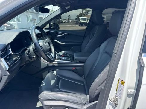 Used 2022 Audi Q7 2.0T Premium w/ Convenience Package AWD/4WD image 9